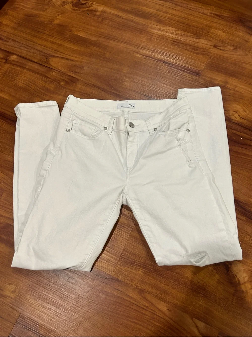 White Jeans Loft Modern Skinny with Ripped detailing